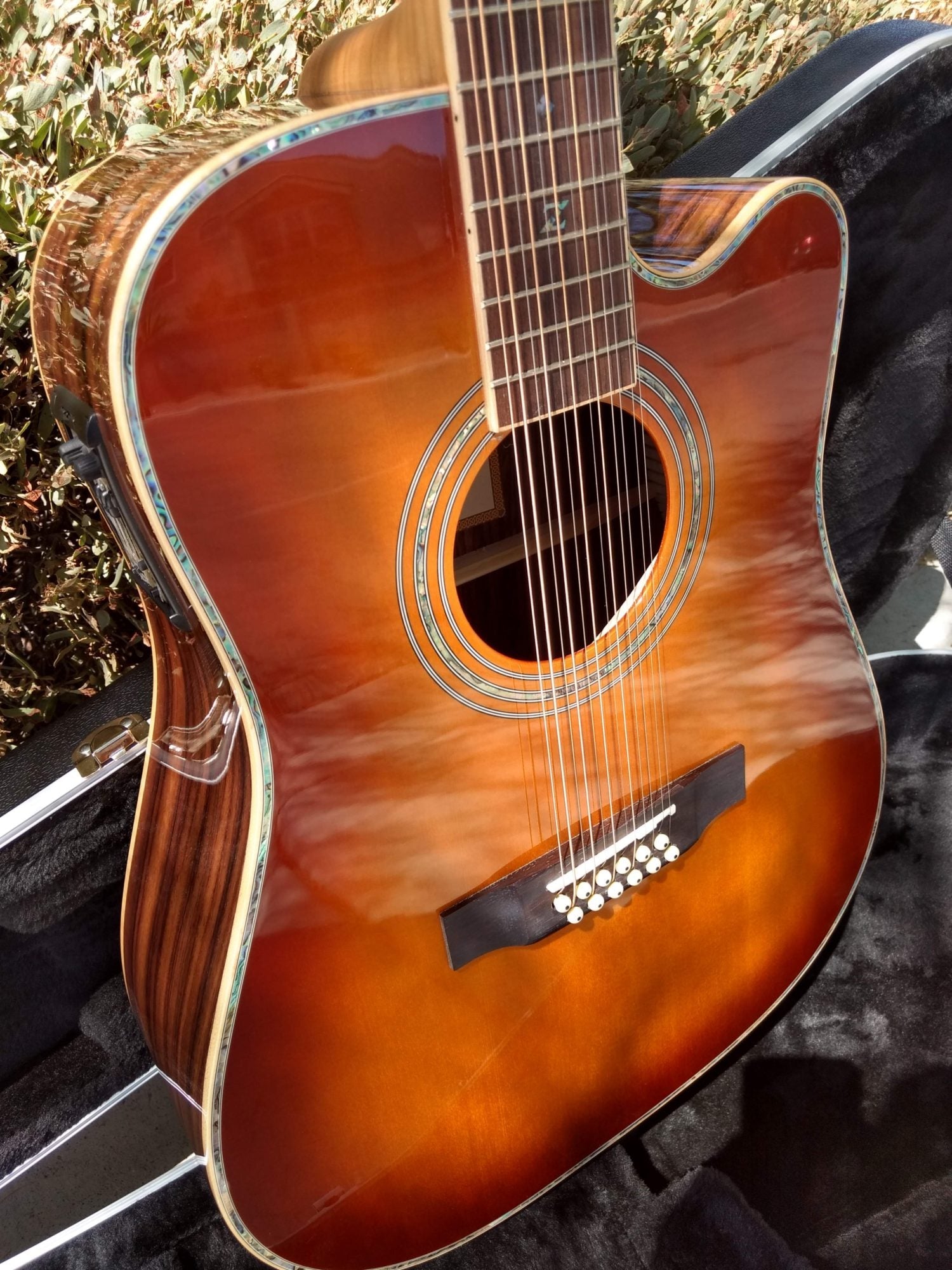 ZAD900CE 12 String Solid Spruce/Rosewood Acoustic Electric AURA Tobacco Sunburst