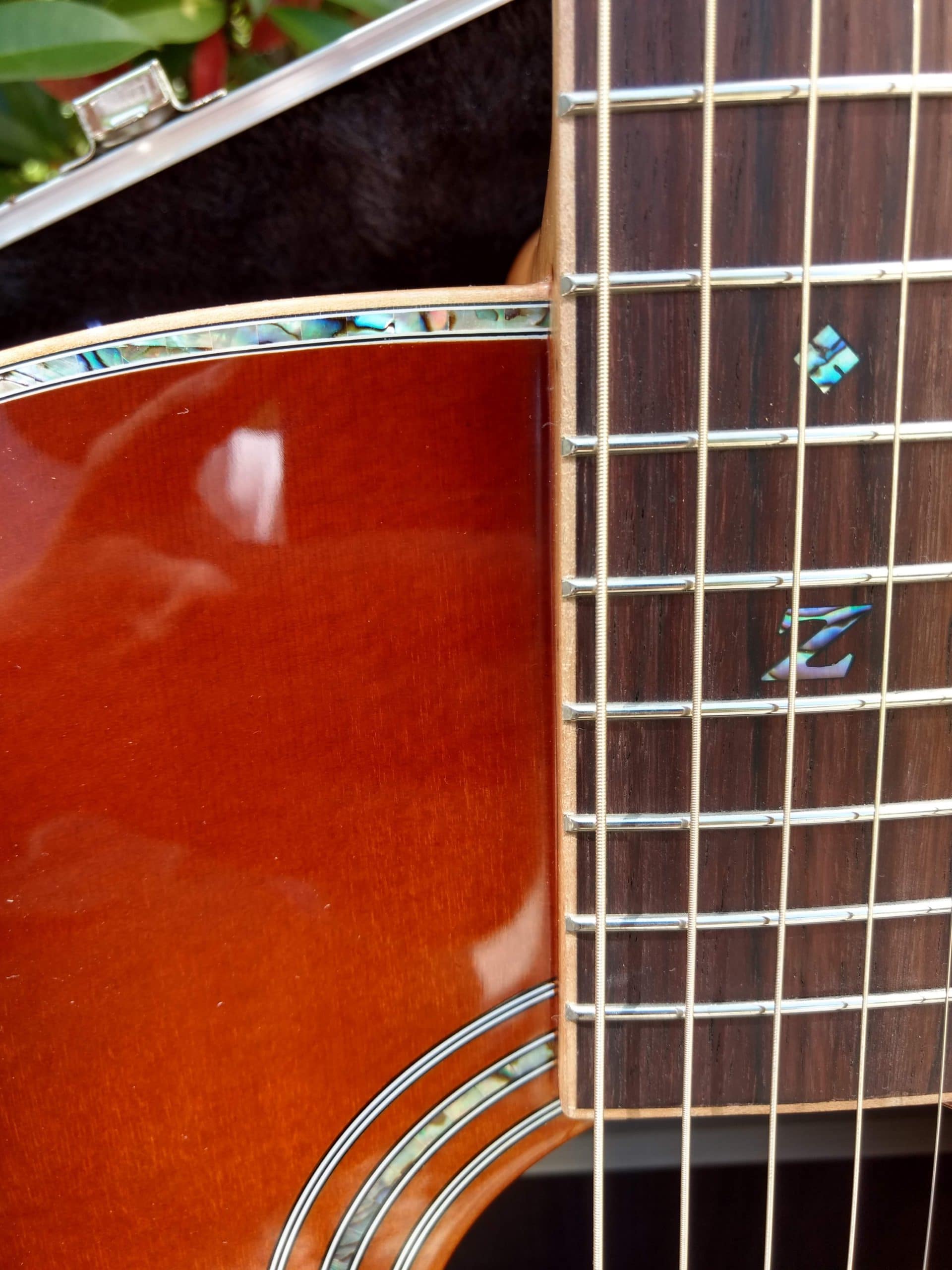 ZAD900CE Solid Spruce/Rosewood Acoustic Electric AURA 50th Anniversary Tobacco Sunburst Pro Series - Deal of the day