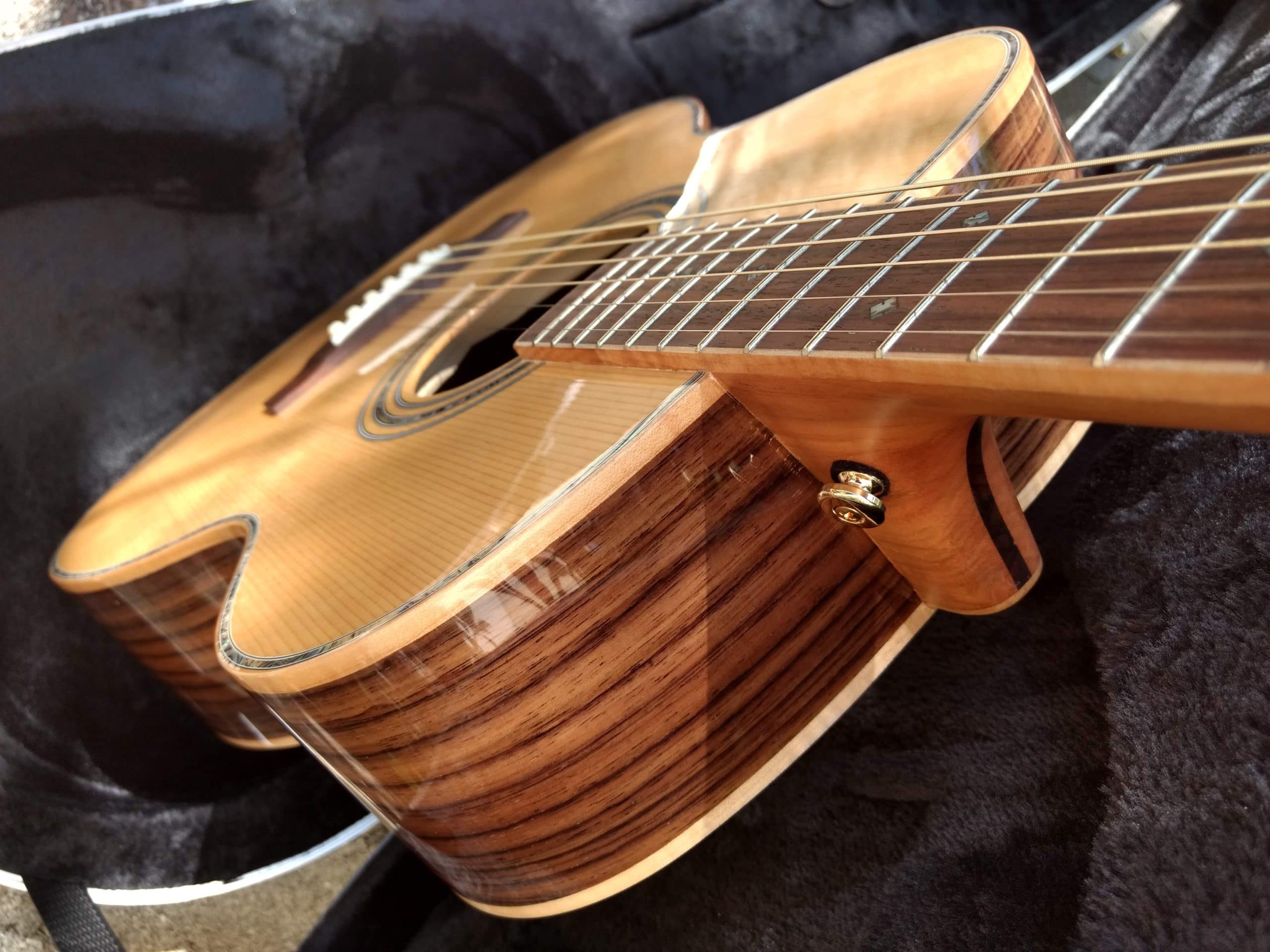 ZAD900 Solid Spruce/Rosewood Acoustic Smaller "OM" Size Pro Series - Deal of the Day