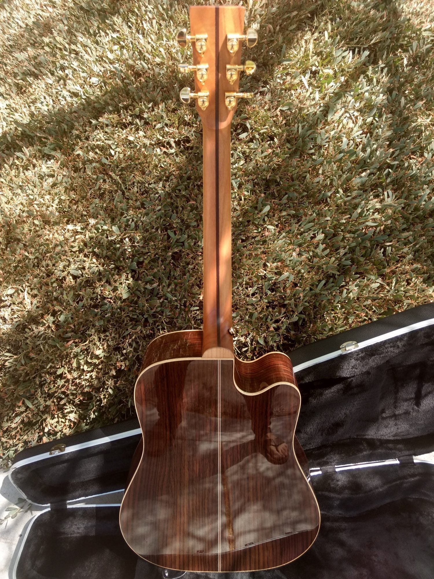 ZAD900CE Left Handed Solid Spruce/Rosewood Acoustic Electric AURA 50th Anniversary Tobacco Sunburst