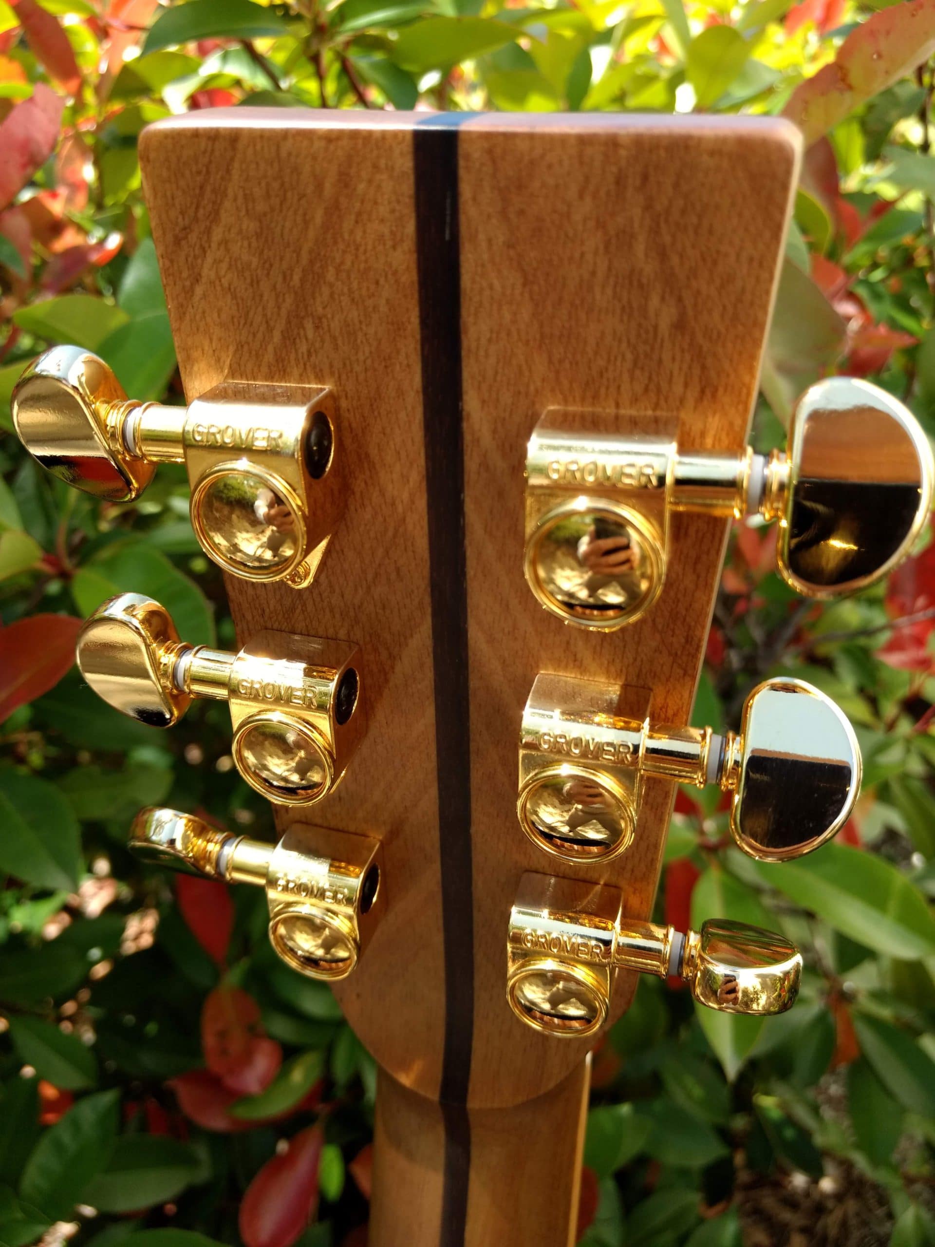 ZAD900CE Solid Spruce/Rosewood Acoustic Electric AURA 50th Anniversary Tobacco Sunburst Pro Series - Deal of the day
